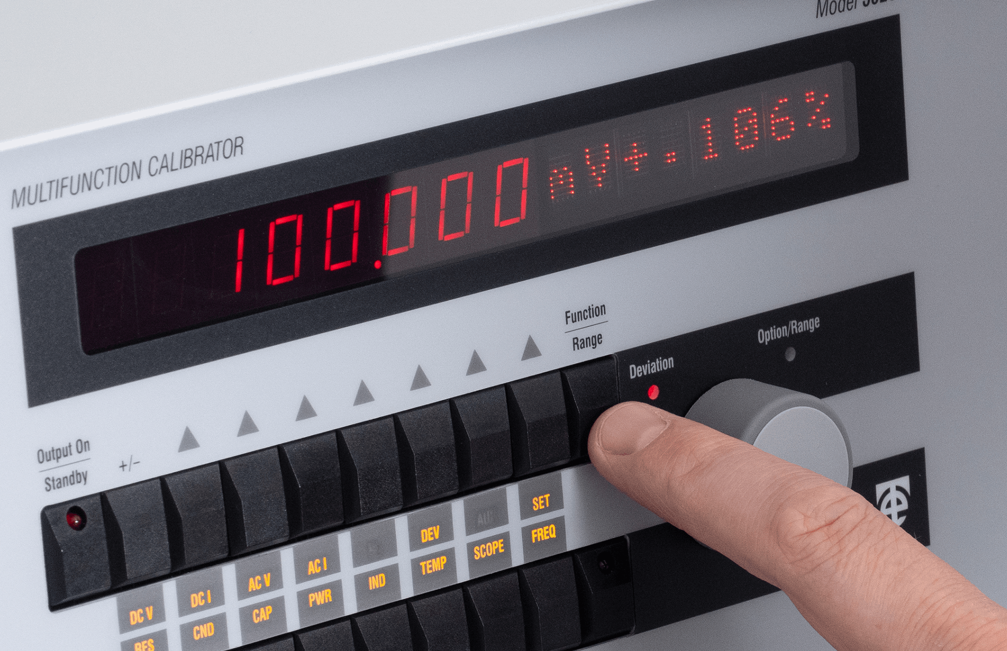 Time Electronics 5025 multifunctie electrische kalibrator